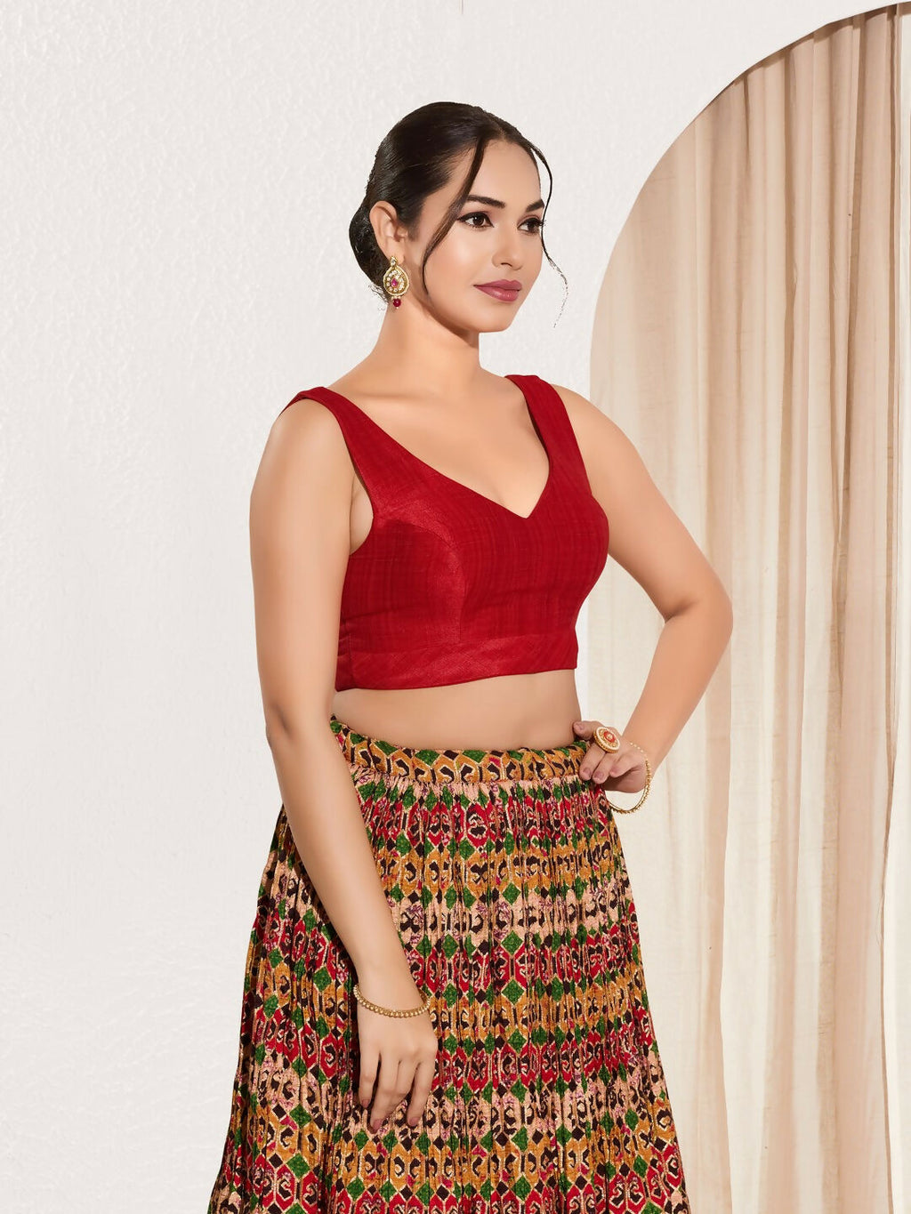 Joban Fashion Red Mulberry Silk Padded Blouse With Round Neck Sleeveless - Distacart