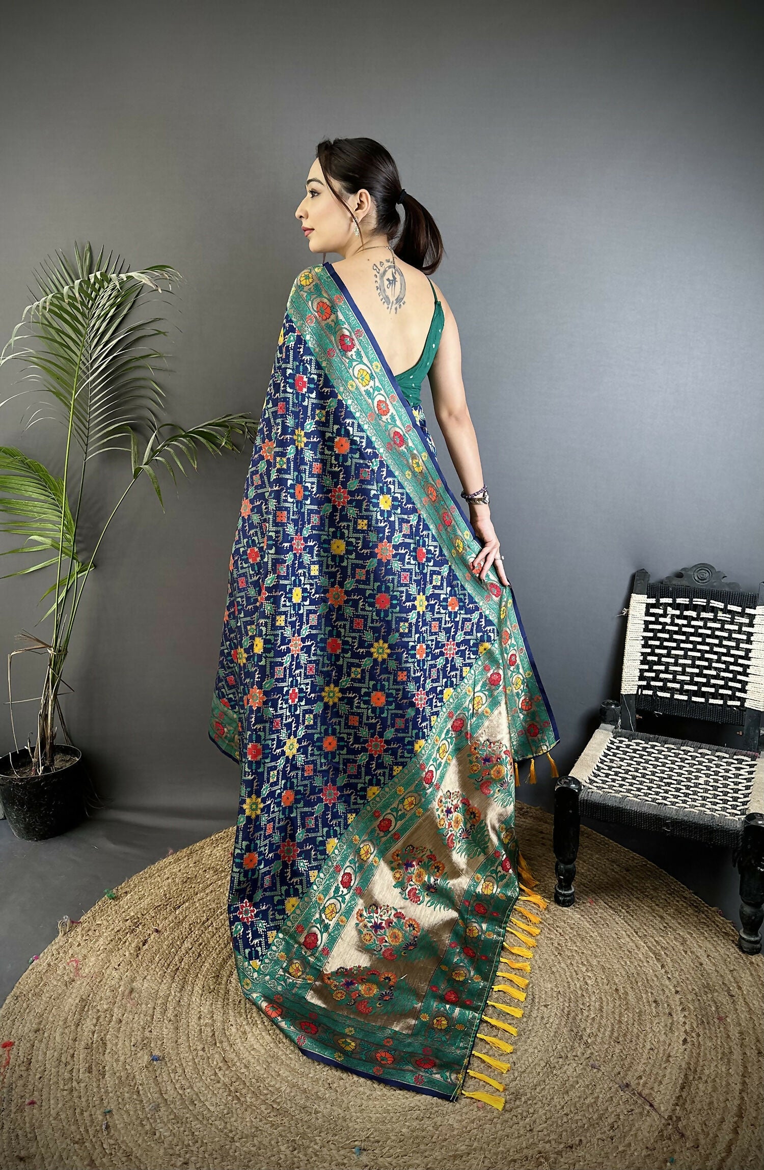 Joban Fashion Navy Blue Banarasi Soft Silk Woven Saree - Distacart