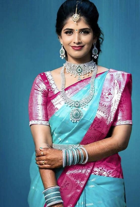 DEIANA'S Beautiful Designer Golden zari Soft Lichi Silk Saree - Blue