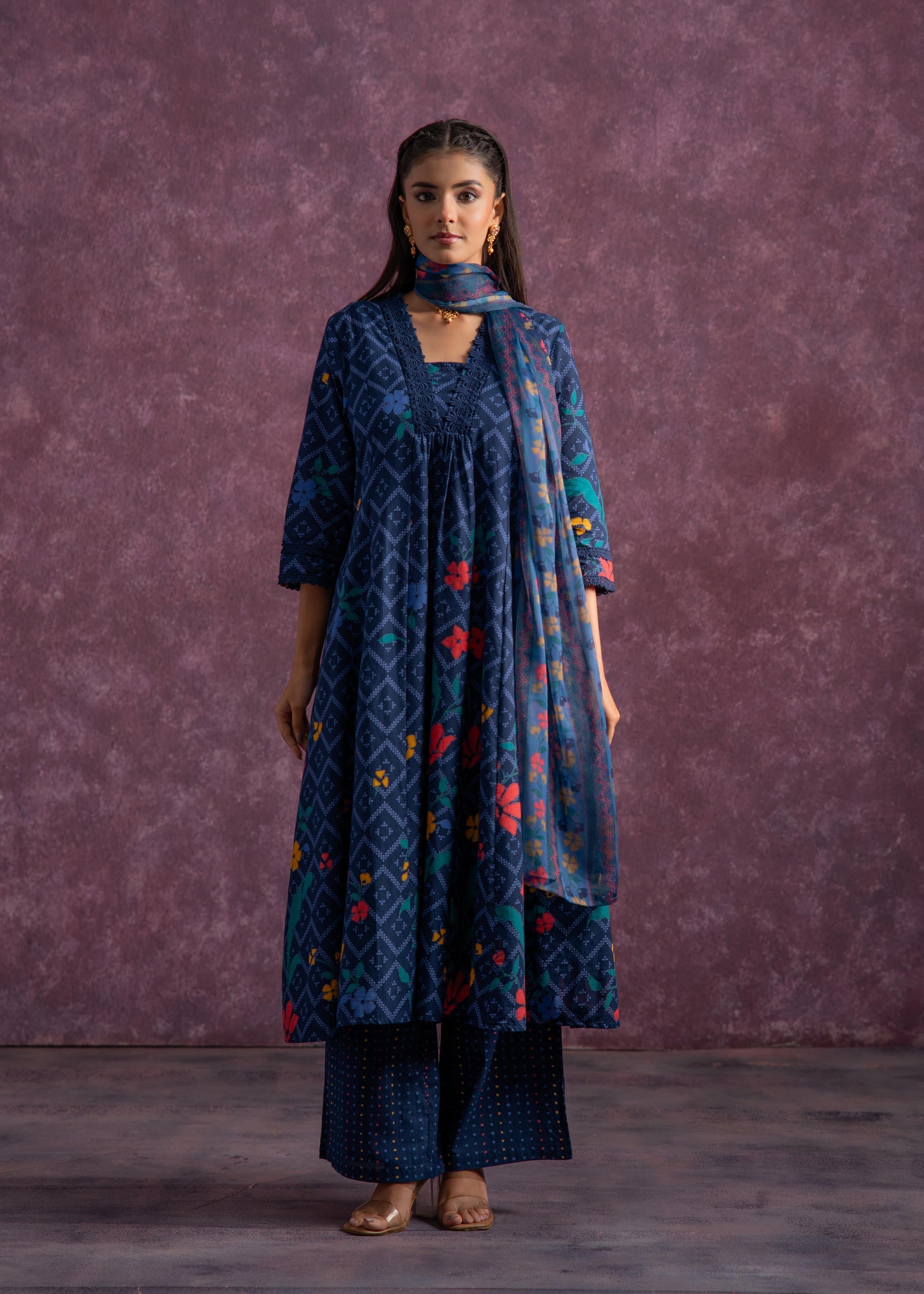 Juniper Indigo Floral Printed Cotton Kurta Set With Chiffon Dupatta - Distacart
