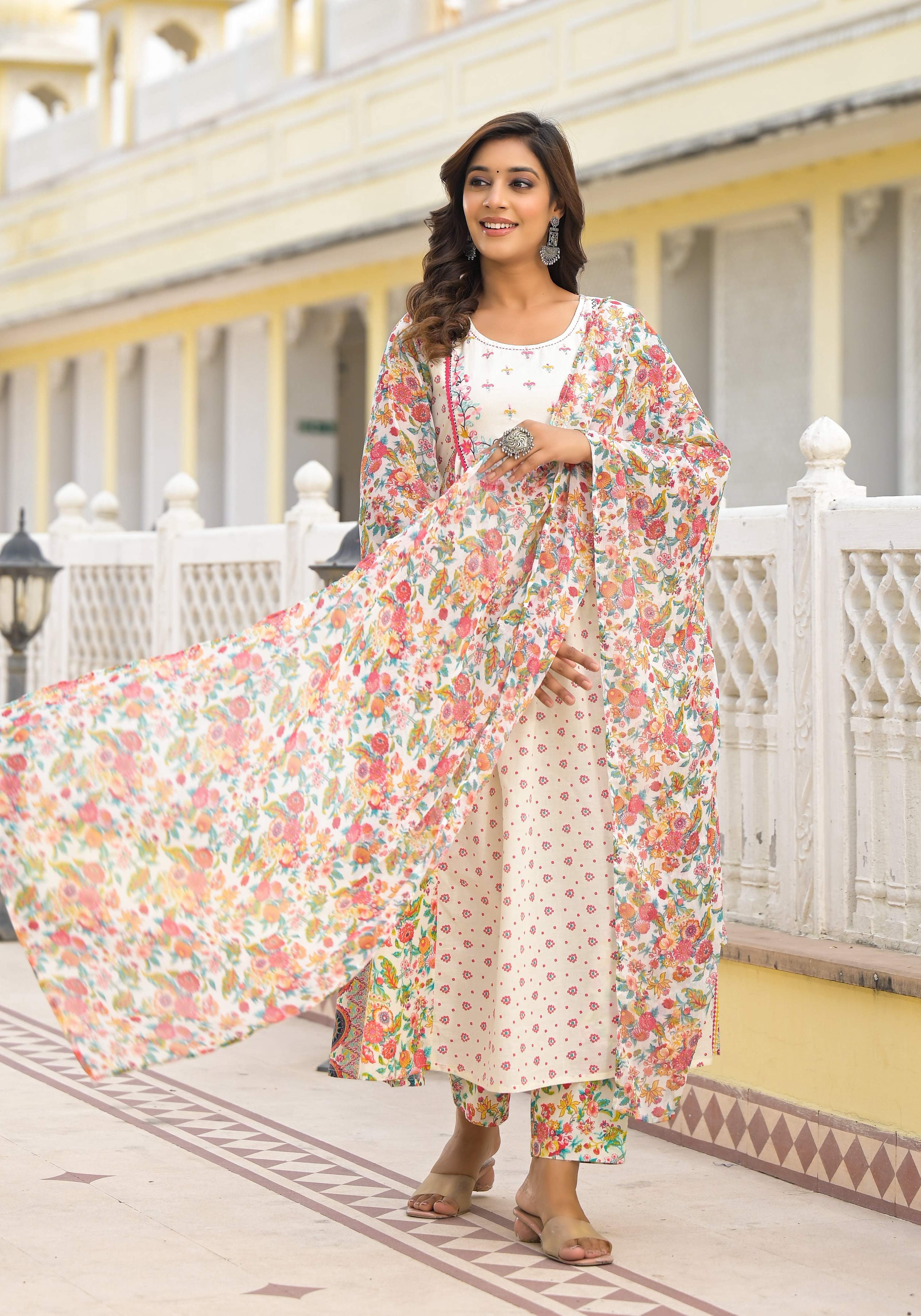 Juniper White Kurta Set - Distacart