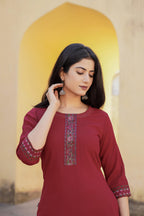 Juniper Maroon Floral Printed Viscose Kurta & Palazzo With Thread Work