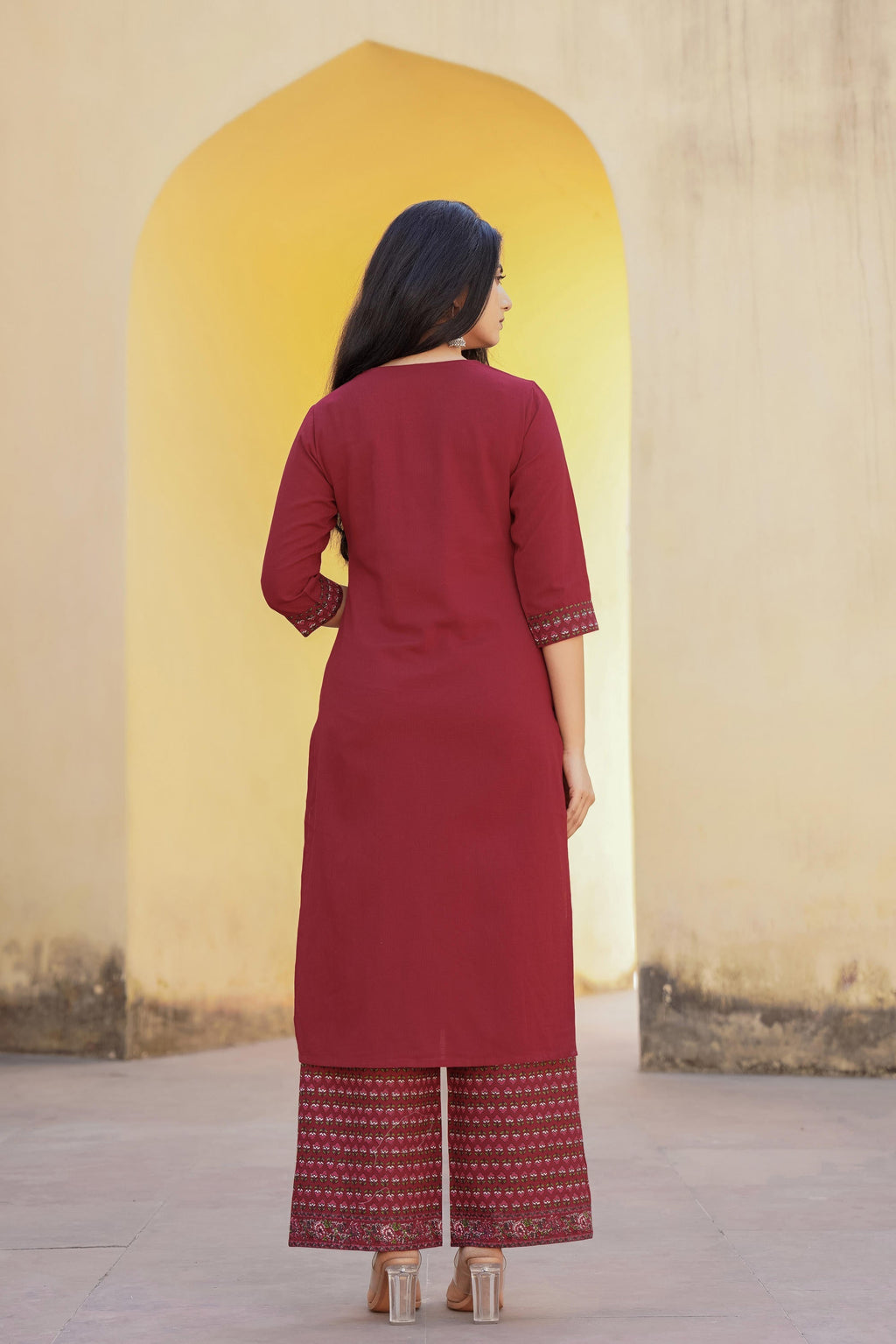 Juniper Maroon Floral Printed Viscose Kurta & Palazzo With Thread Work