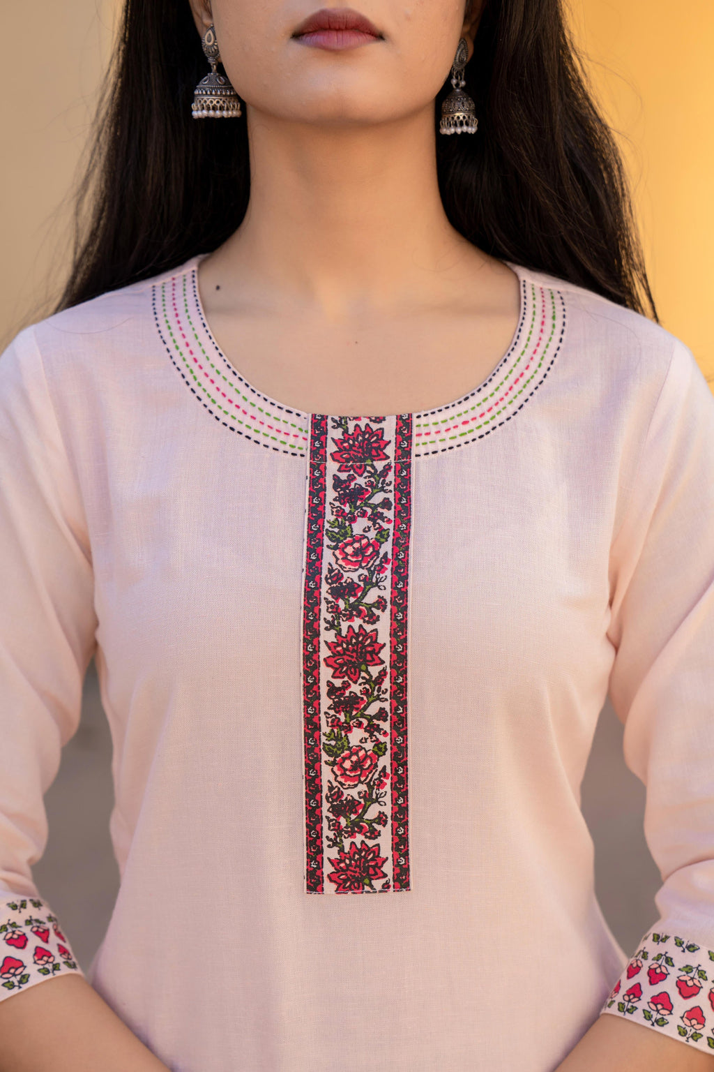 Juniper Peach Floral Printed Viscose Kurta & Palazzo With Thread Work