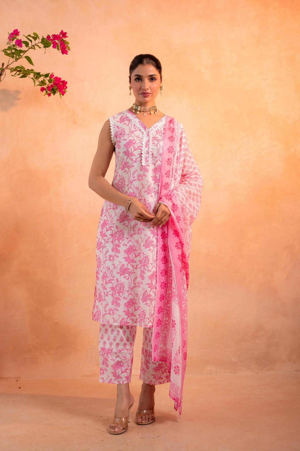 Juniper Pink Whisper Floral Kurta Pant And Dupatta Set - Distacart