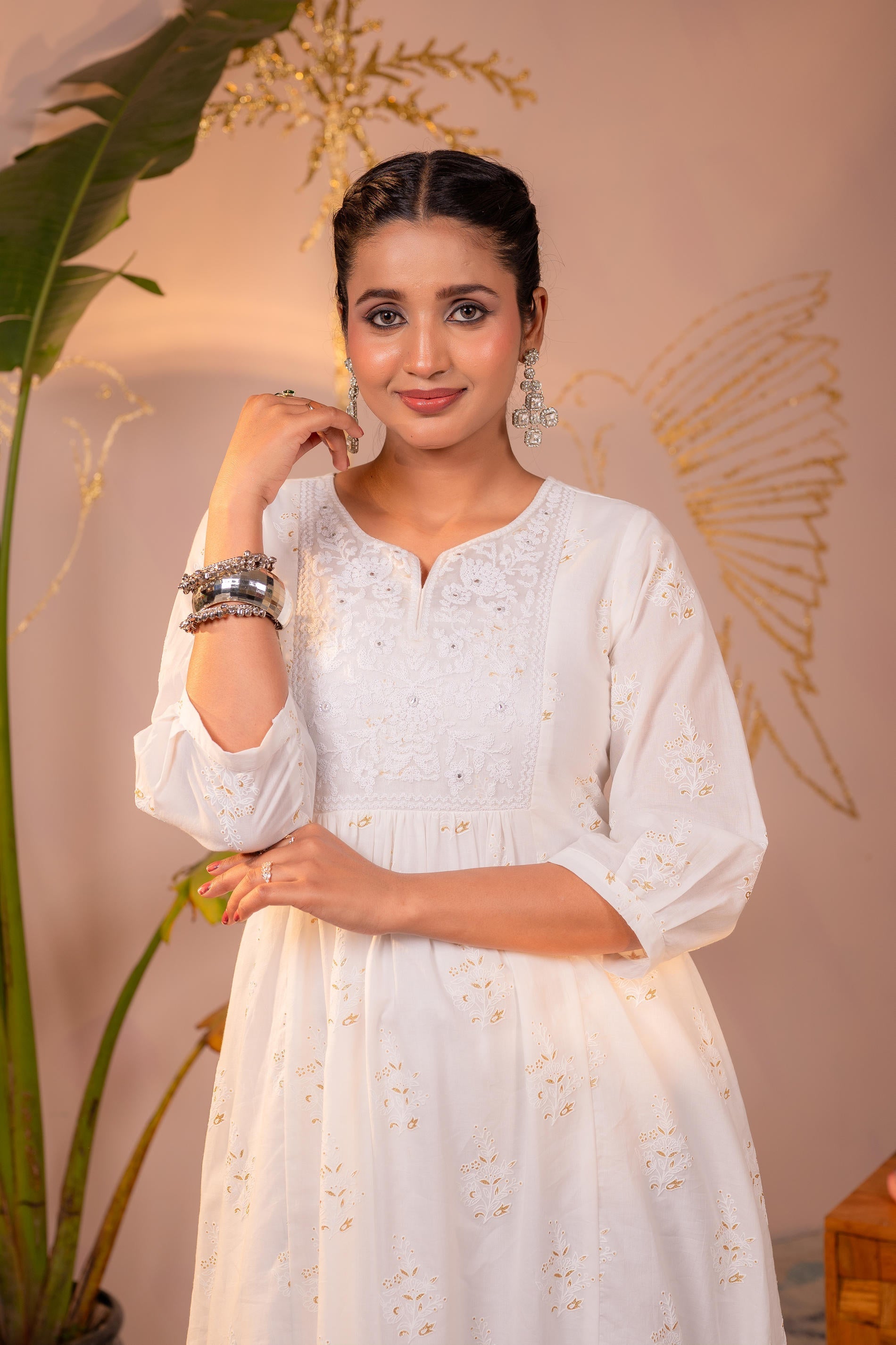 Juniper Cotton White Embroidered Kurta - Distacart