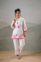 Juniper White Bloom Tassel Kurta Co-Ord - Distacart