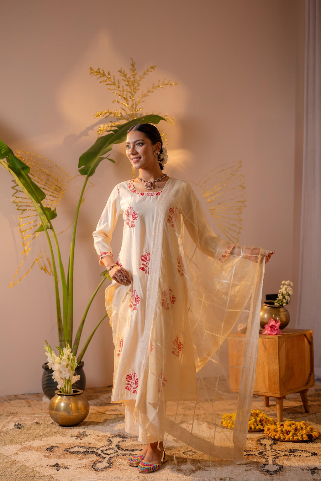 Juniper Ivory Coral Blossom Printed Kurta Pant And Dupatta Set - Distacart