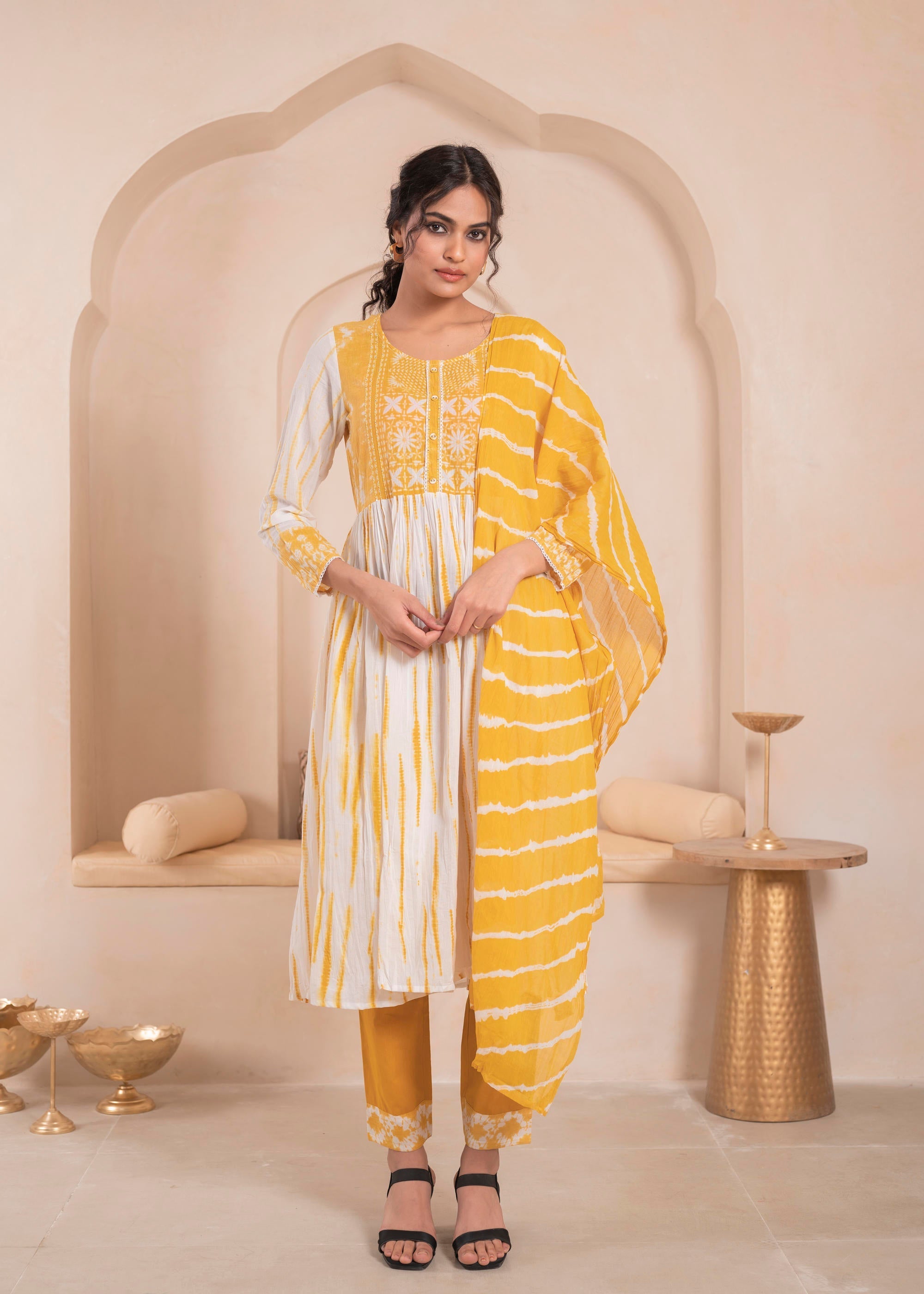 Juniper Mustered and white kurta , solid bottom and tie - dye dupatta with cotton lace , buttons , sequence - Distacart