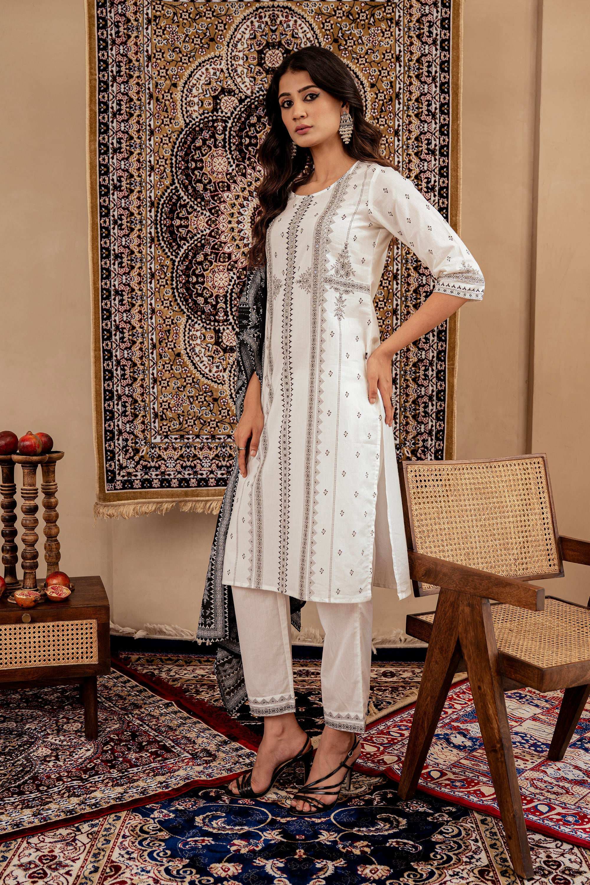 Juniper Black & White Geometric Printed Cotton Kurta With Palazzo & Printed Dupatta - Distacart