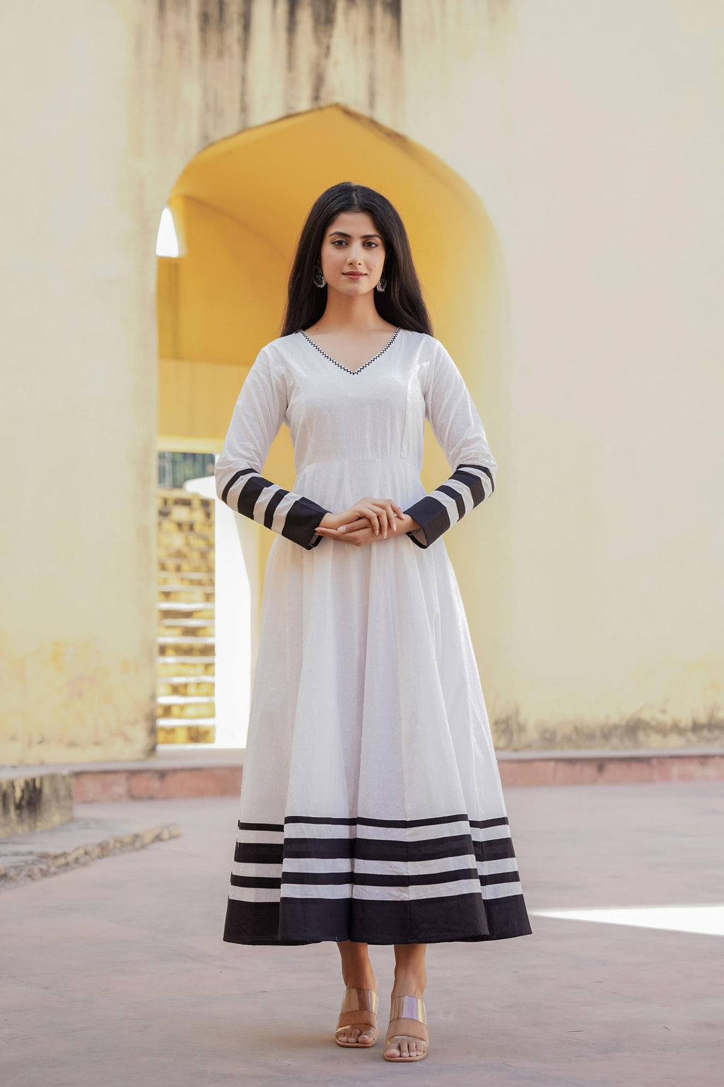 Juniper White Ethnic Motif Printed Dress & Dupatta Set With Thread Work - Distacart