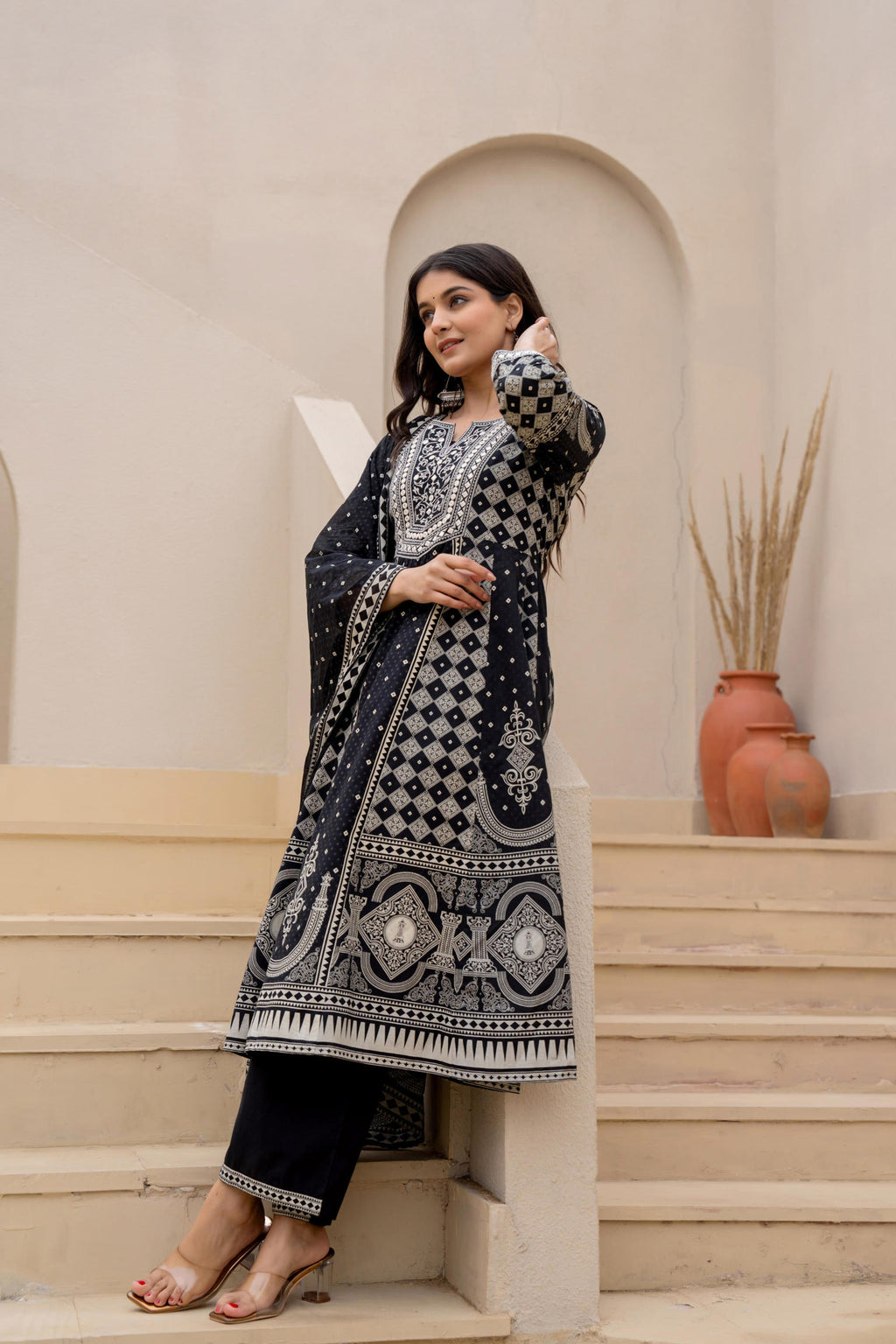 Juniper Black Ethnic Motif Printed Kurta Set With Thread & Mirror Work - Distacart