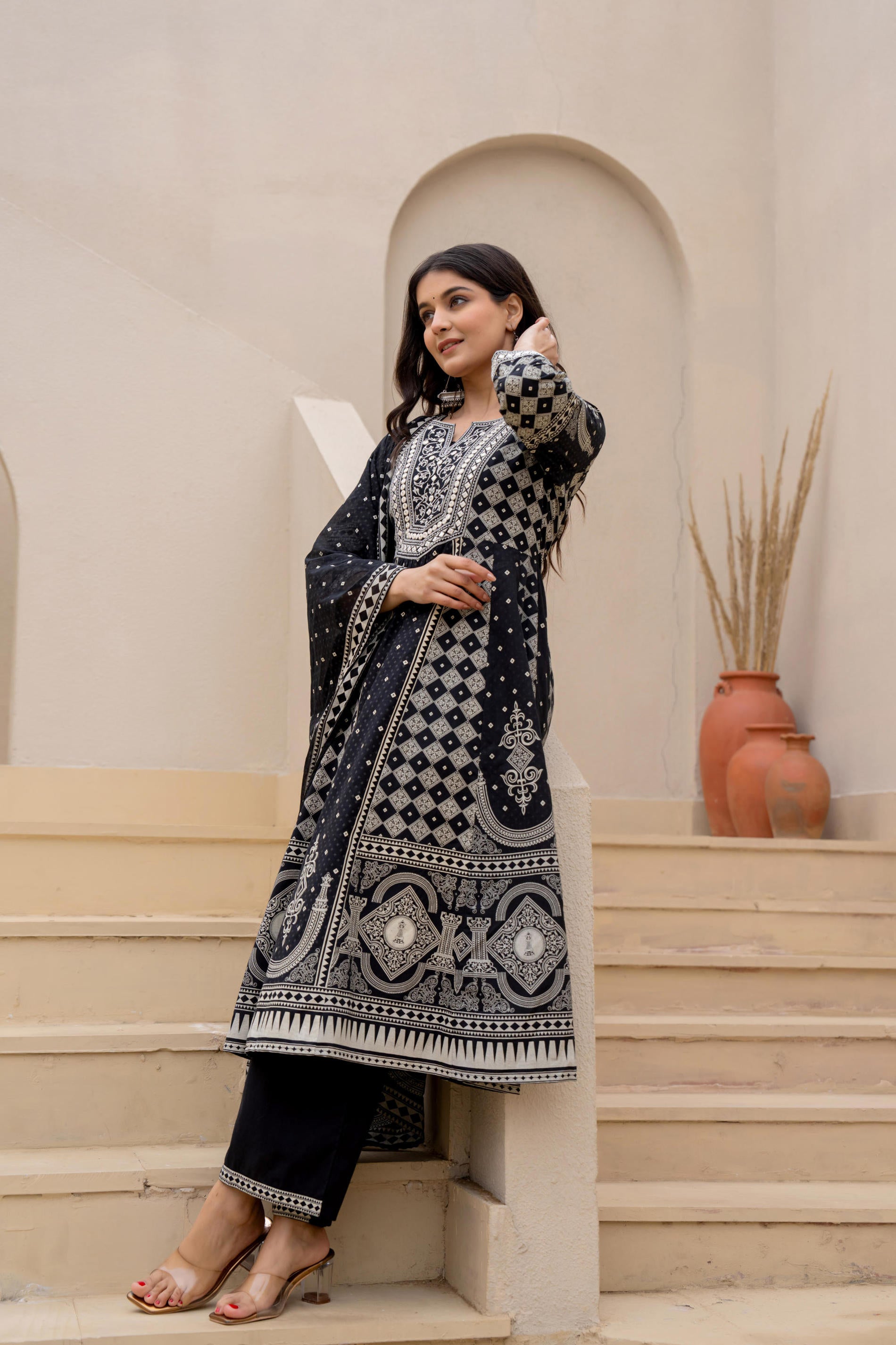 Juniper Black Ethnic Motif Printed Kurta Set With Thread & Mirror Work - Distacart