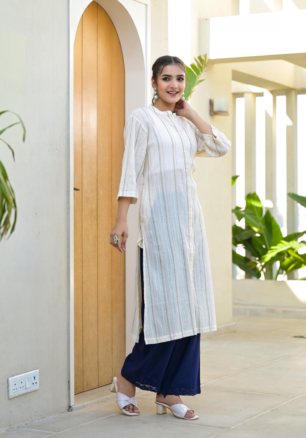Juniper Minimal Ivory Striped Straight Kurta - Distacart