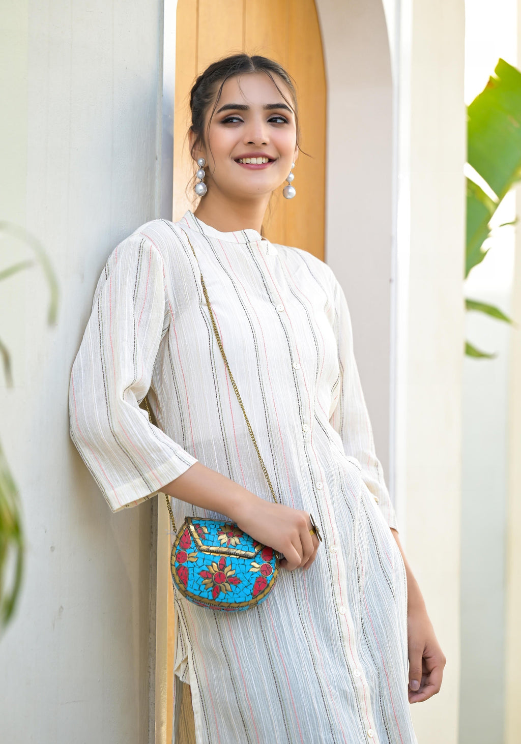 Juniper Minimal Ivory Striped Straight Kurta - Distacart