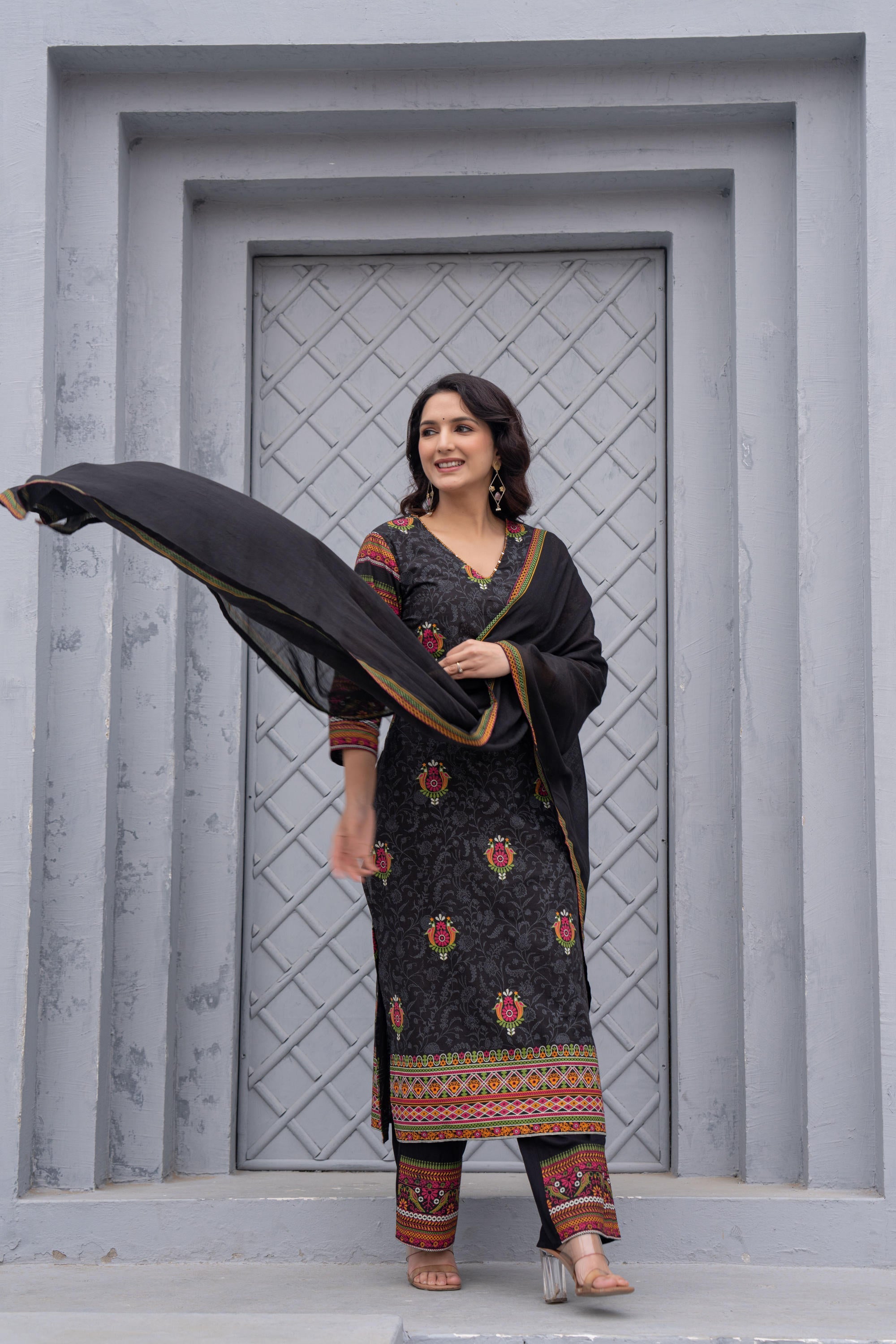 Juniper Black Floral Printed Cotton Kurta Set With Thread Work & Sequins - Distacart