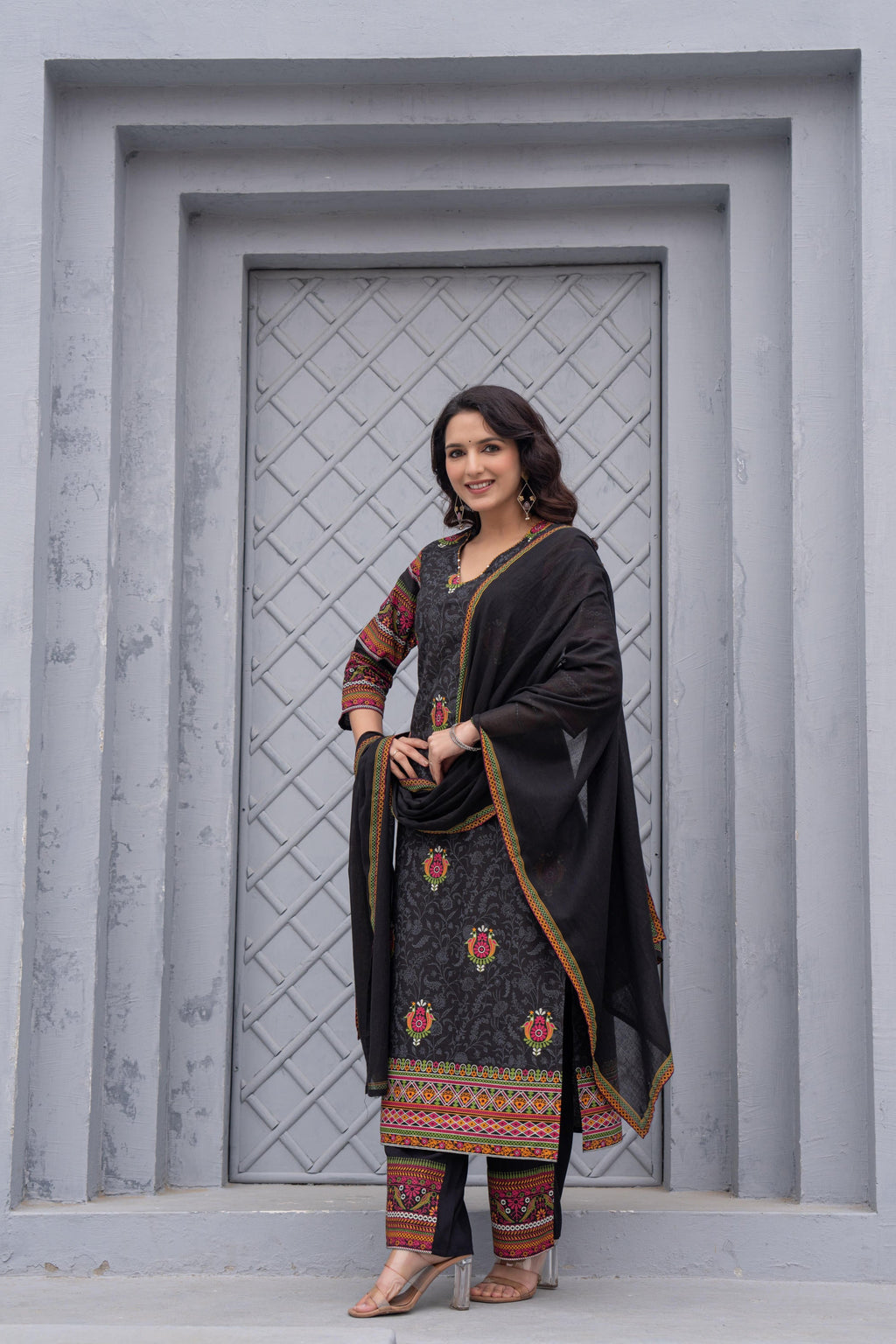 Juniper Black Floral Printed Cotton Kurta Set With Thread Work & Sequins - Distacart