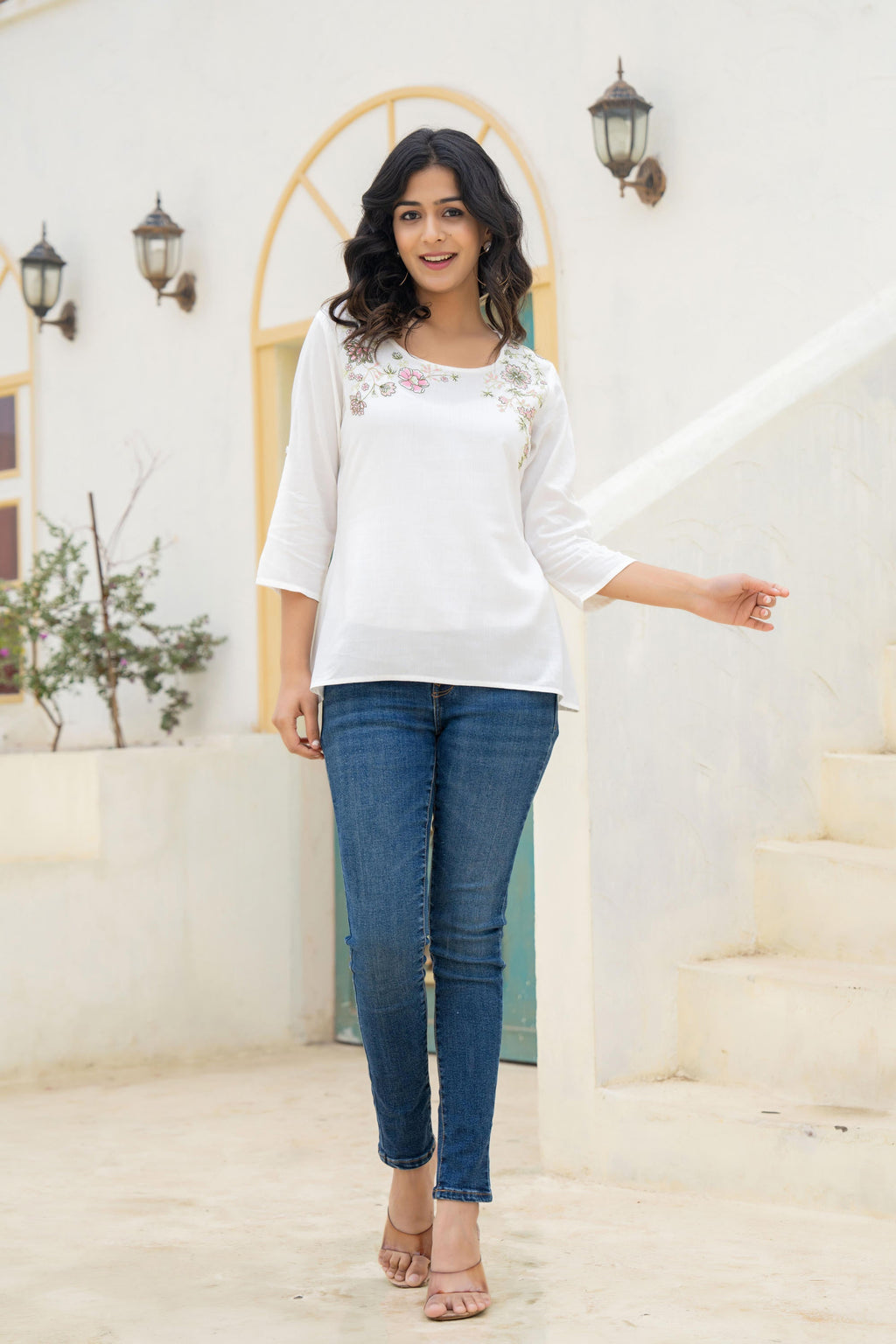 Juniper White Solid Viscose Tunic With Thread Work - Distacart