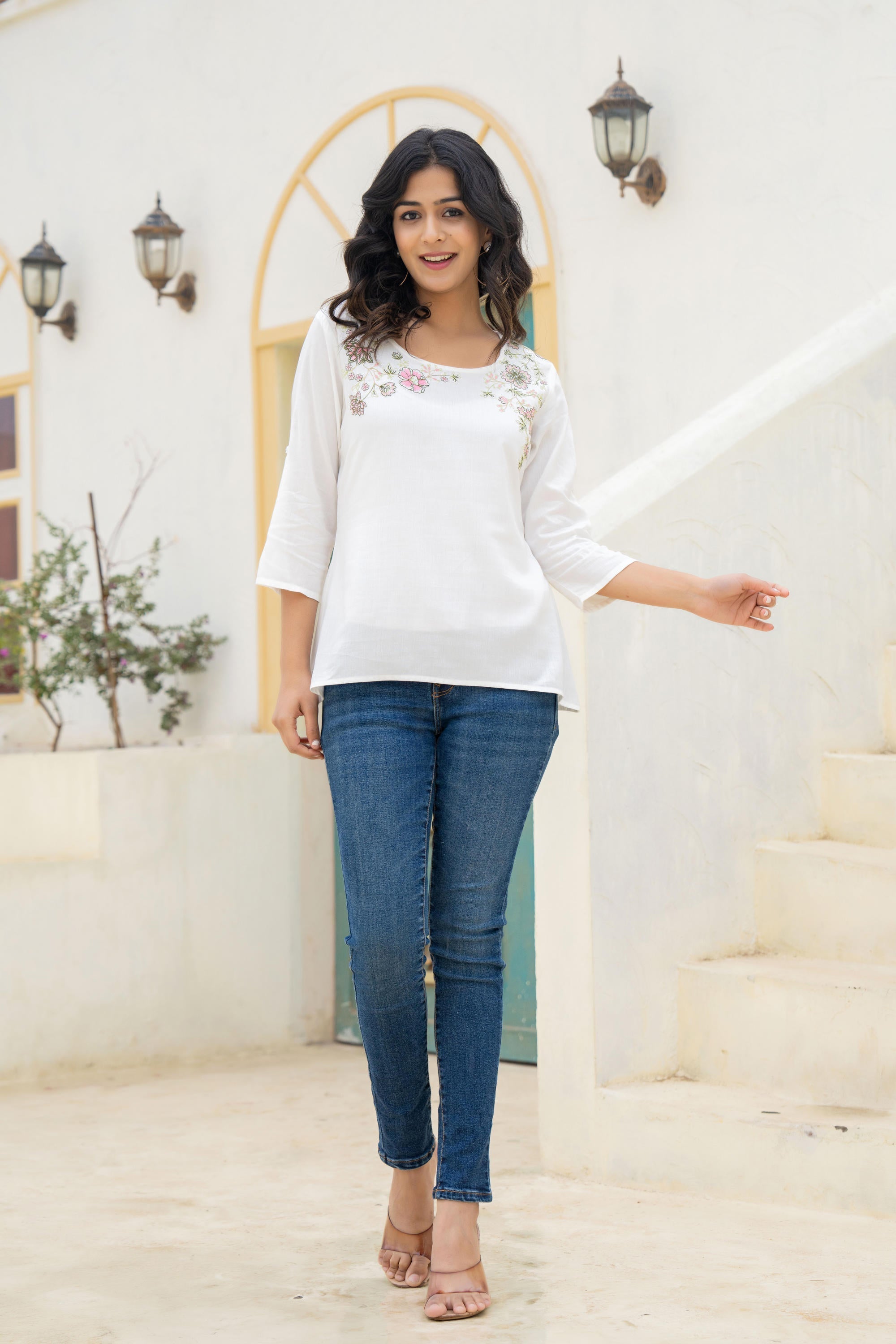Juniper White Solid Viscose Tunic With Thread Work - Distacart