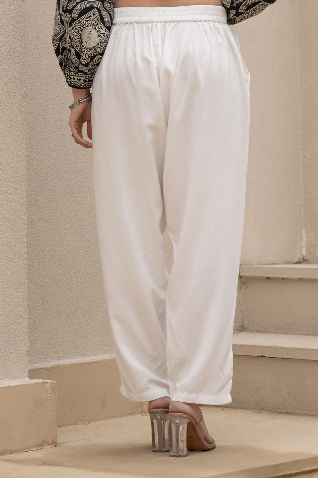 Juniper White Solid Viscose Pants - Distacart