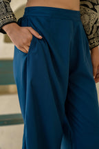 Juniper Navy Solid Viscose Palazzo Pants
