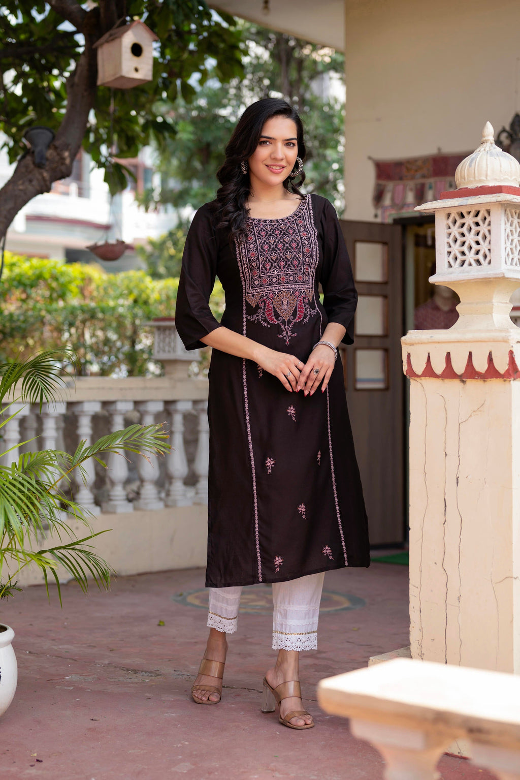 Juniper Dark Coffee Viscose Geometric Printed Kurta with Ethnic Motifs & Thread Work