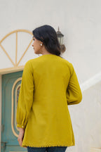Juniper Lime Solid Viscose Tunic With Buttons & Lace