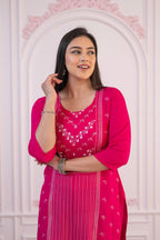 Juniper Fuchsia Printed Viscose Straight Fit Kurta With Round Neck - Distacart