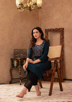 Juniper Dark Green Straight Kurta With Geometric Embroidered Yoke - Distacart