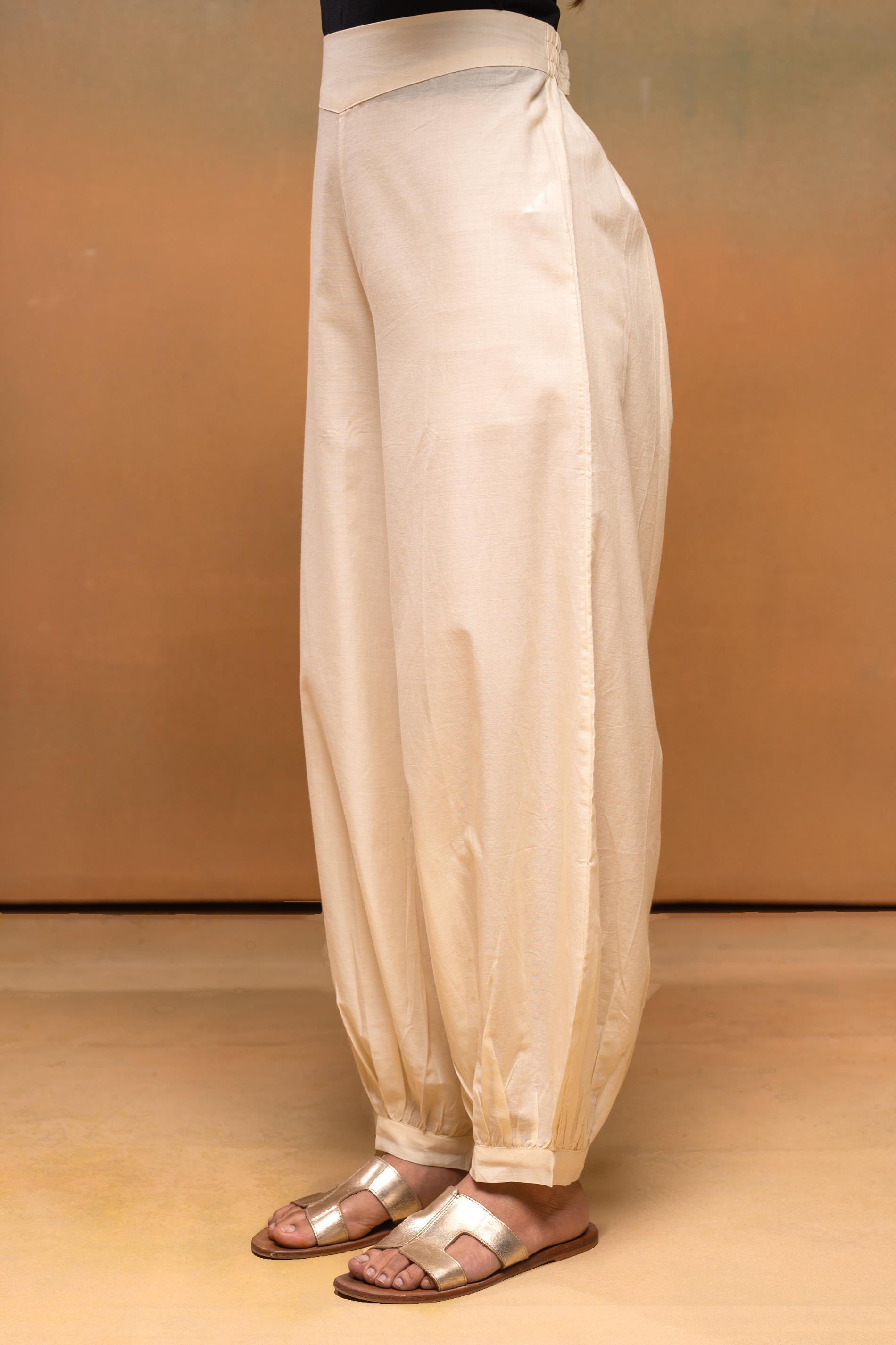 Juniper Ivory Cotton Solid Pant For Women