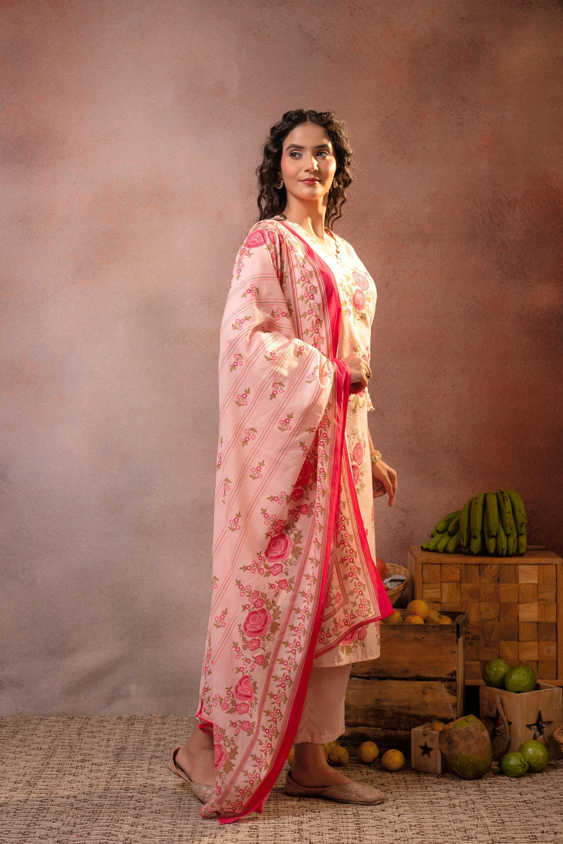 Juniper Gulbahaar Blush Floral Kurta Pant And Dupatta Set - Distacart