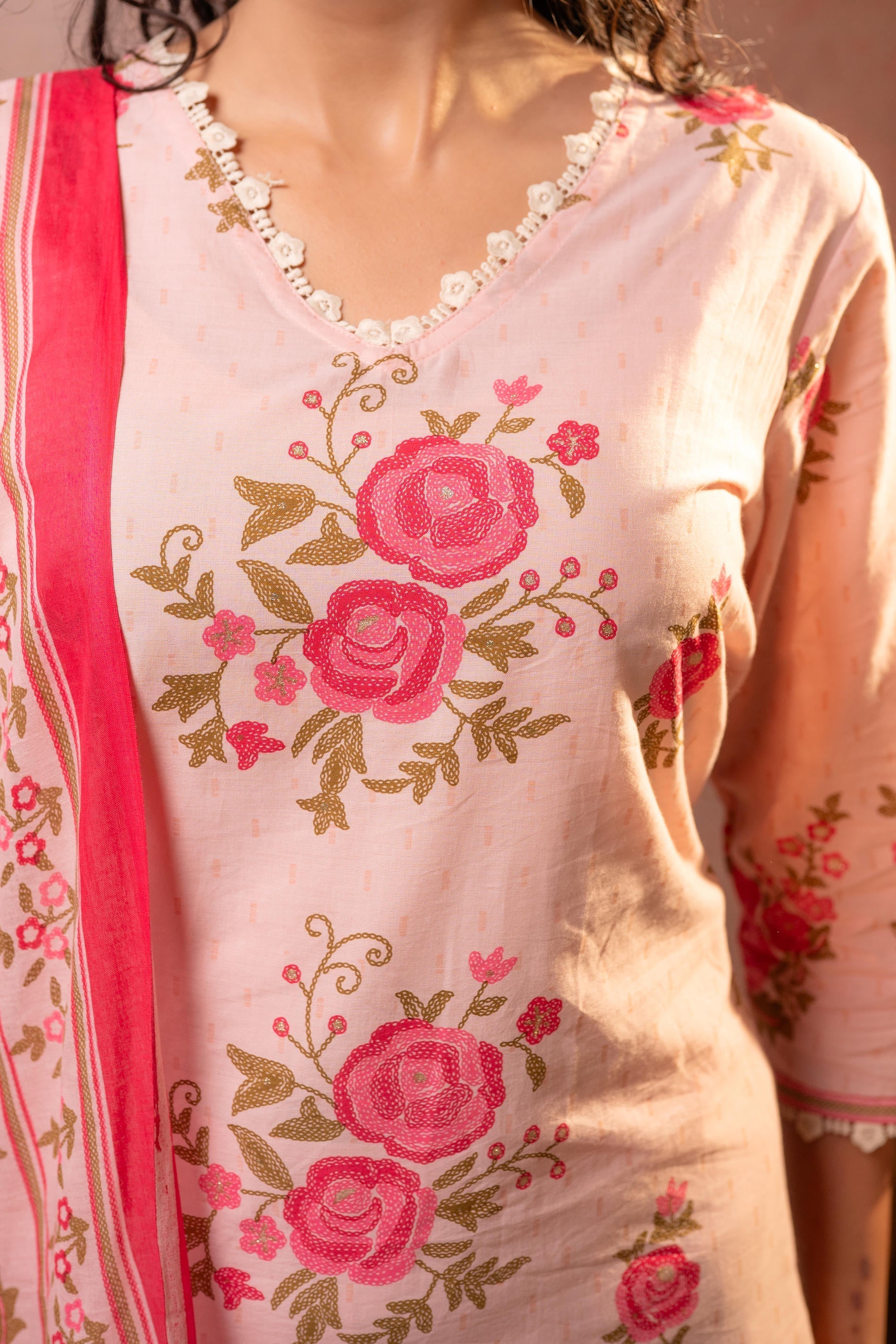 Juniper Gulbahaar Blush Floral Kurta Pant And Dupatta Set - Distacart