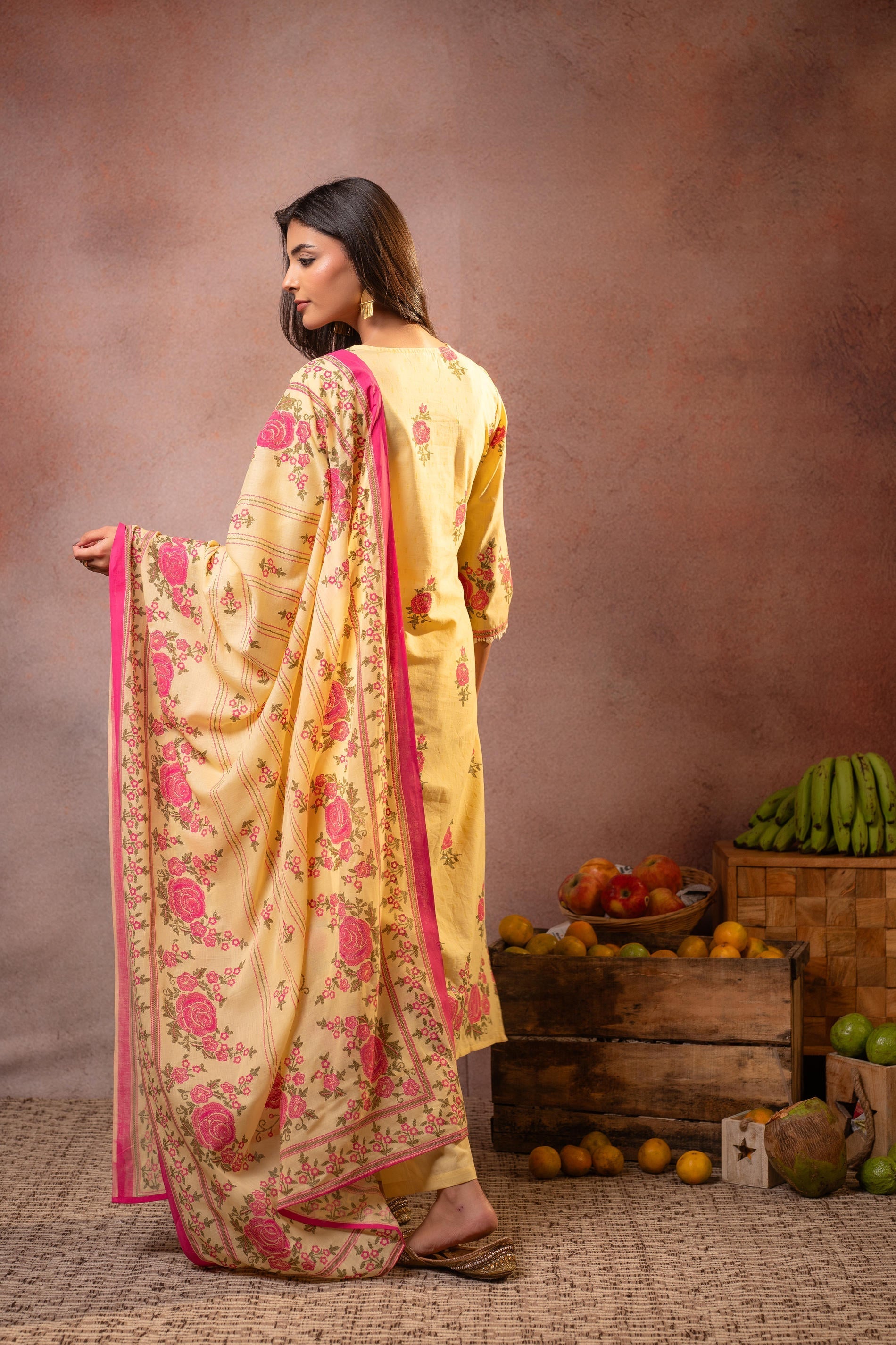 Juniper Gulbahaar Blush Floral Kurta Pant And Dupatta Set - Distacart