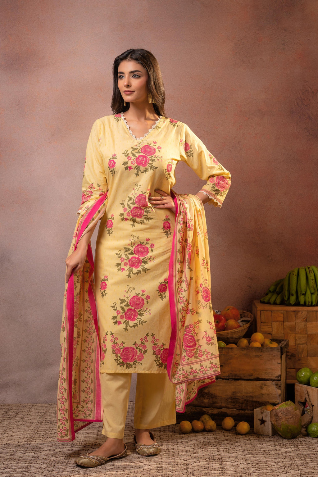 Juniper Gulbahaar Blush Floral Kurta Pant And Dupatta Set - Distacart