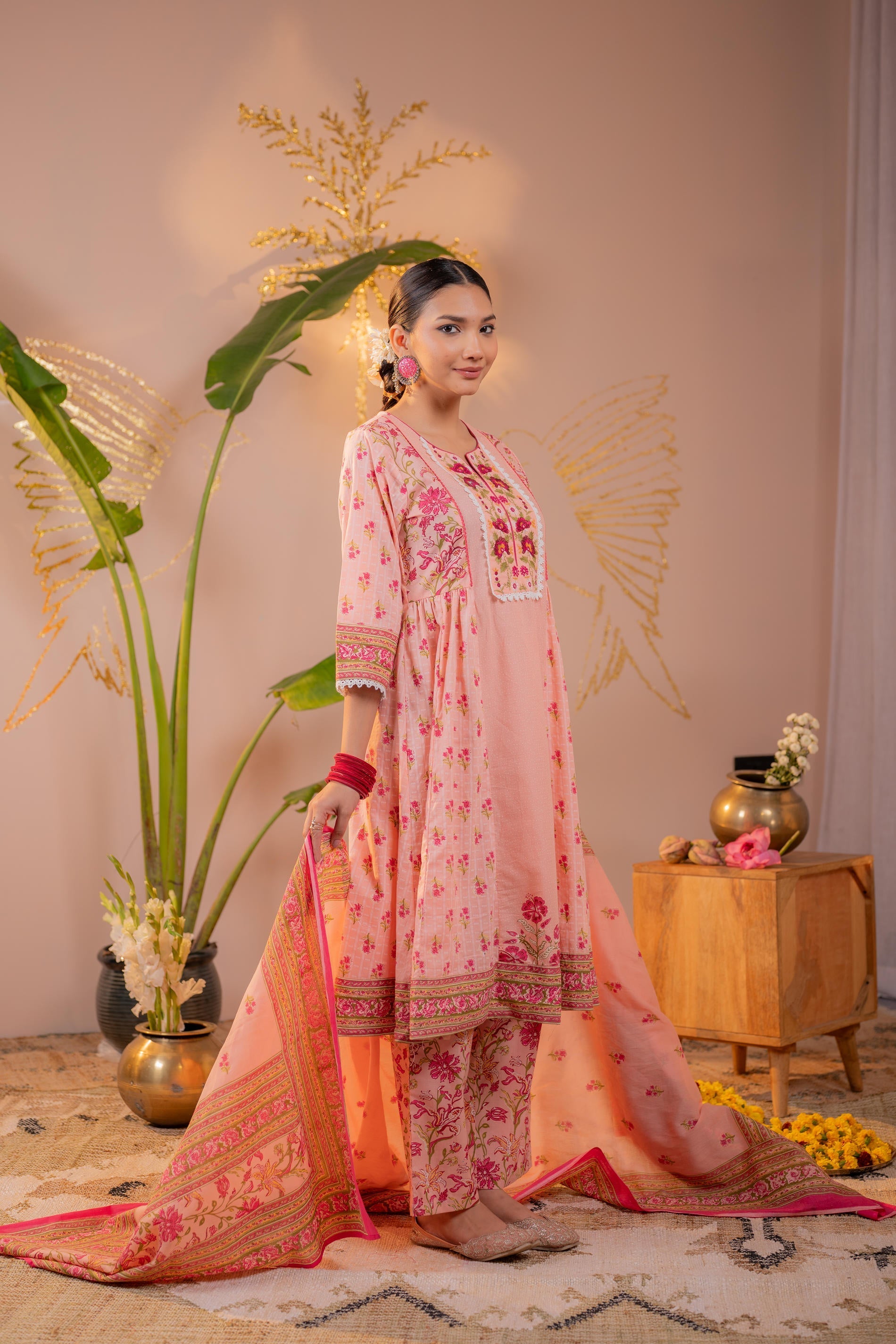 Juniper Noor-e-Gul Peach Printed Kurta Pant And Dupatta Set - Distacart
