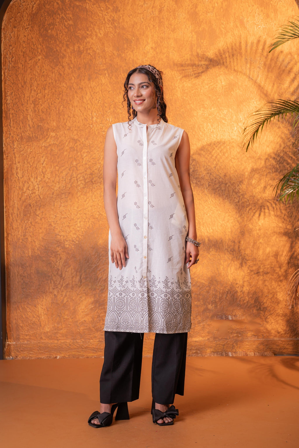 Juniper Black & White Bloom Border Kurta - Distacart