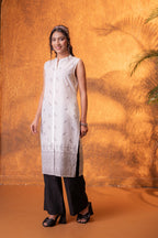 Juniper Black & White Bloom Border Kurta - Distacart