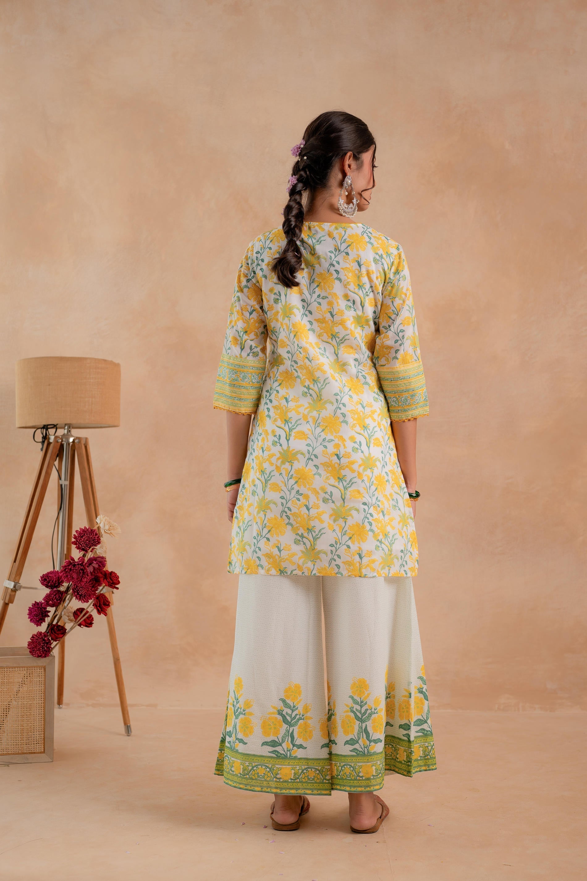 Juniper Gulbahaar Off-White Floral Printed Kurta Palazzo And Dupatta Set - Distacart