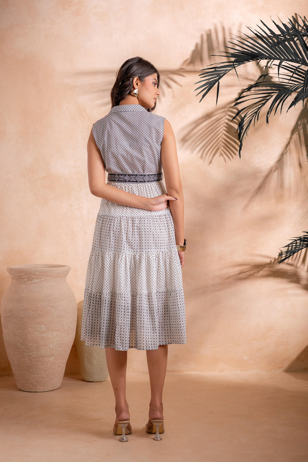 Juniper Black and White Tiered Midi Dress - Distacart