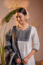 Juniper Black & White Viraasat Printed Kurta Pant And Dupatta Set with Dupatta - Distacart