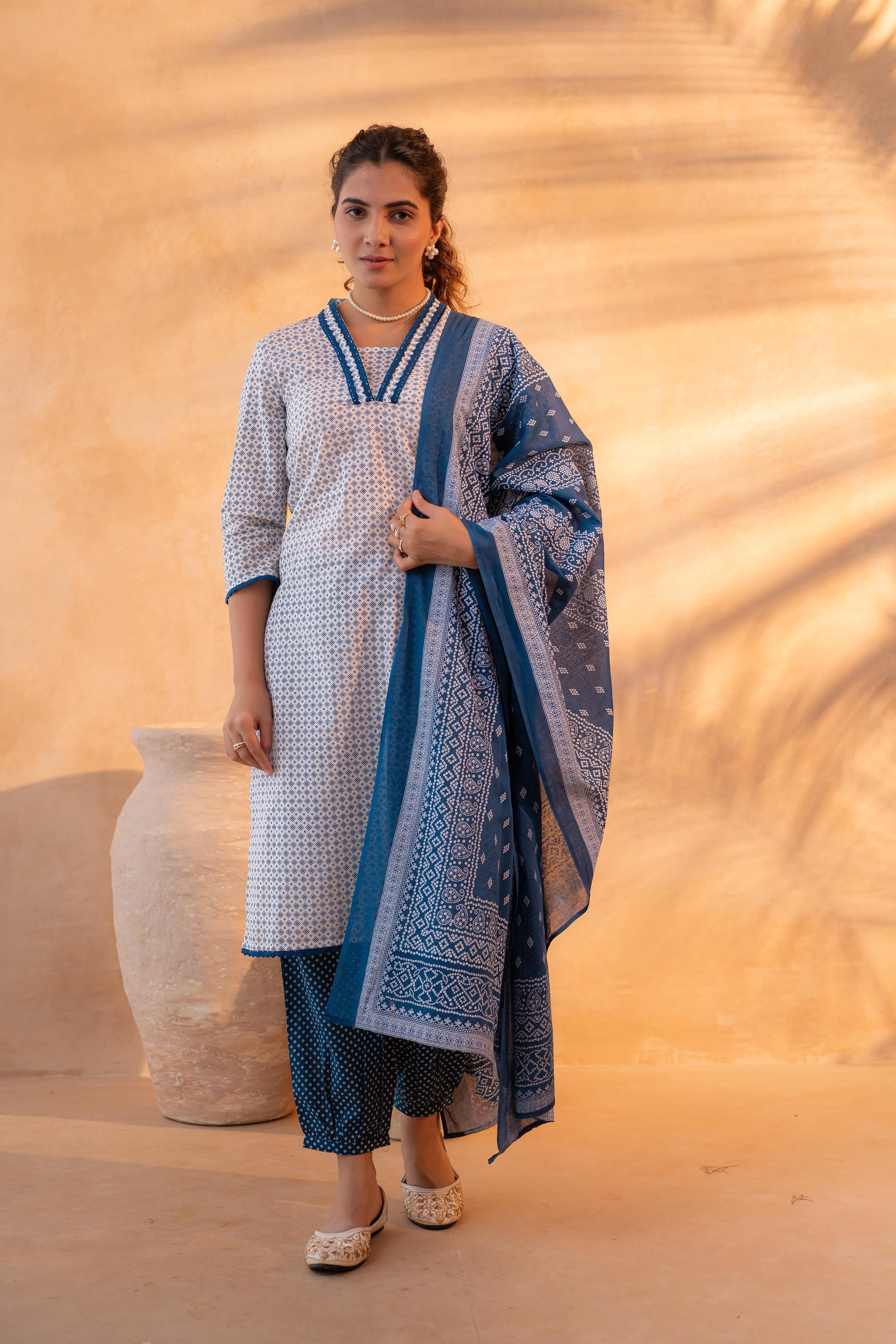 Juniper Noir Ikat Echo Blue & White Printed Kurta Pant And Dupatta Set - Distacart