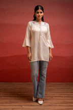 Juniper Off White Solid Viscose Tunic With Thread Work