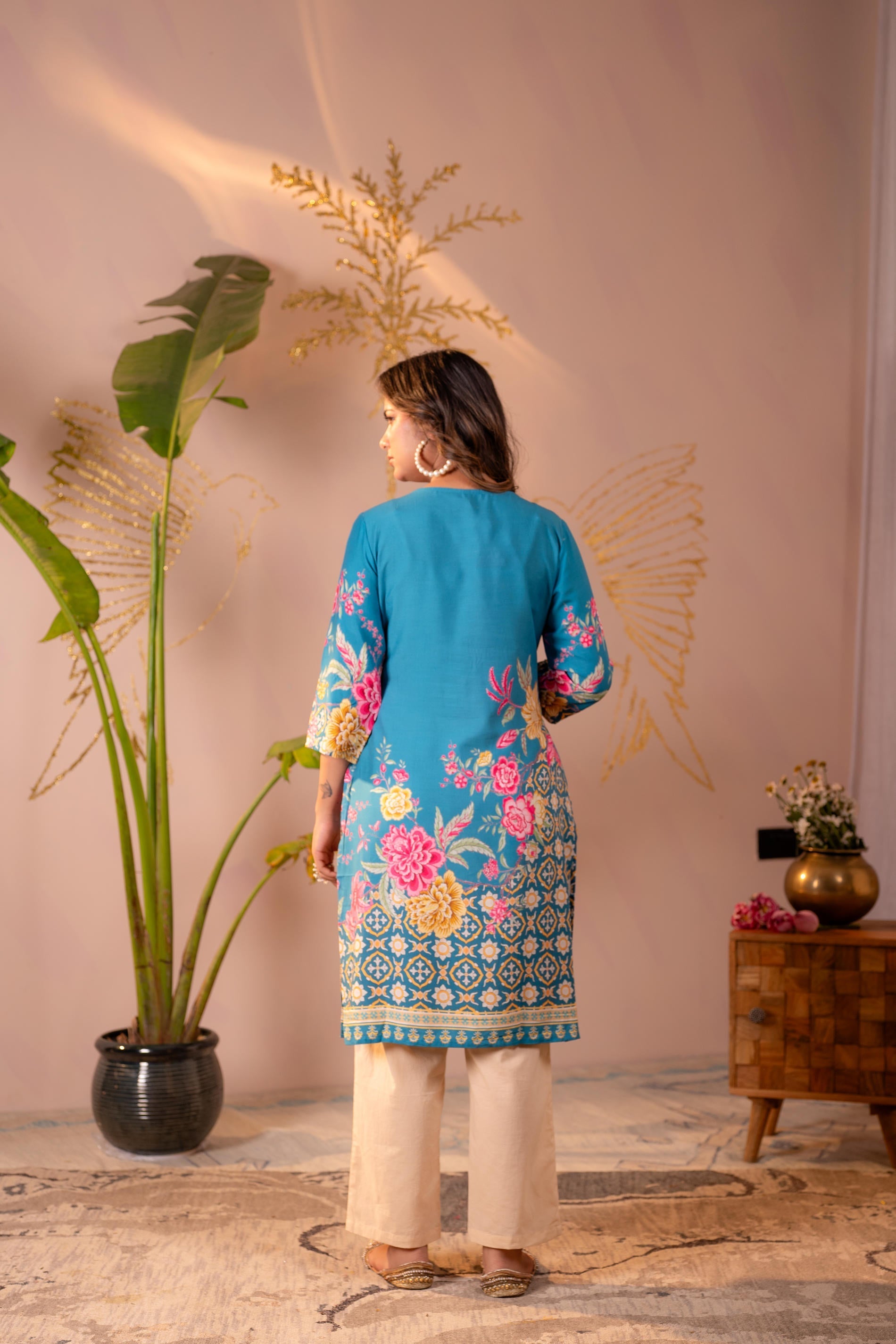 Juniper Blue Floral Printed Straight Kurta With Mughal Motifs - Distacart