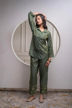 Juniper Fuchsia Solid Green Viscose Tunic And Pants Co-Ord Set With Zari Work And Button Detailing - Distacart