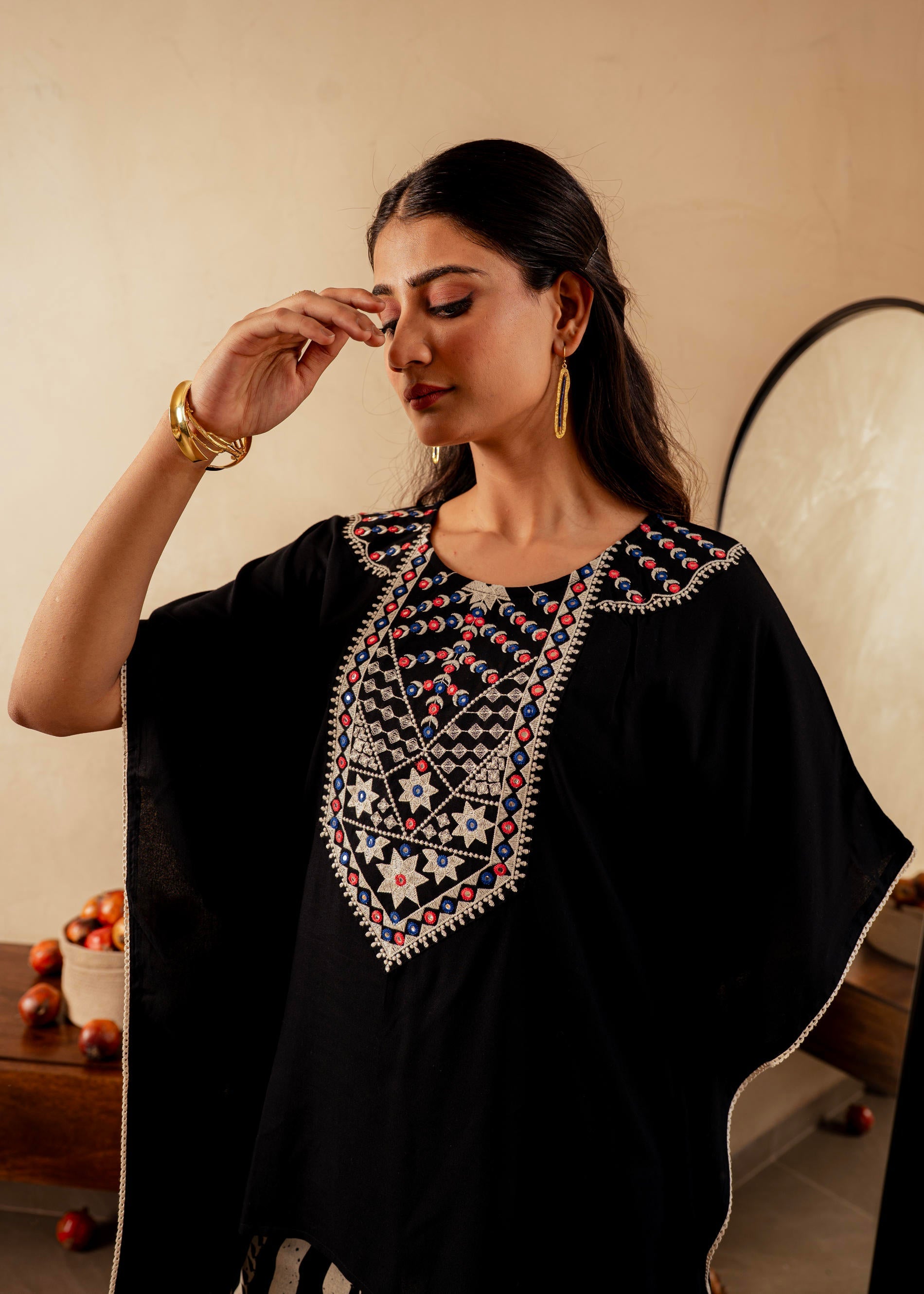 Juniper Black Solid Viscose Kaftan And Pants Co-Ord Set With Mirror And Thread Work - Distacart