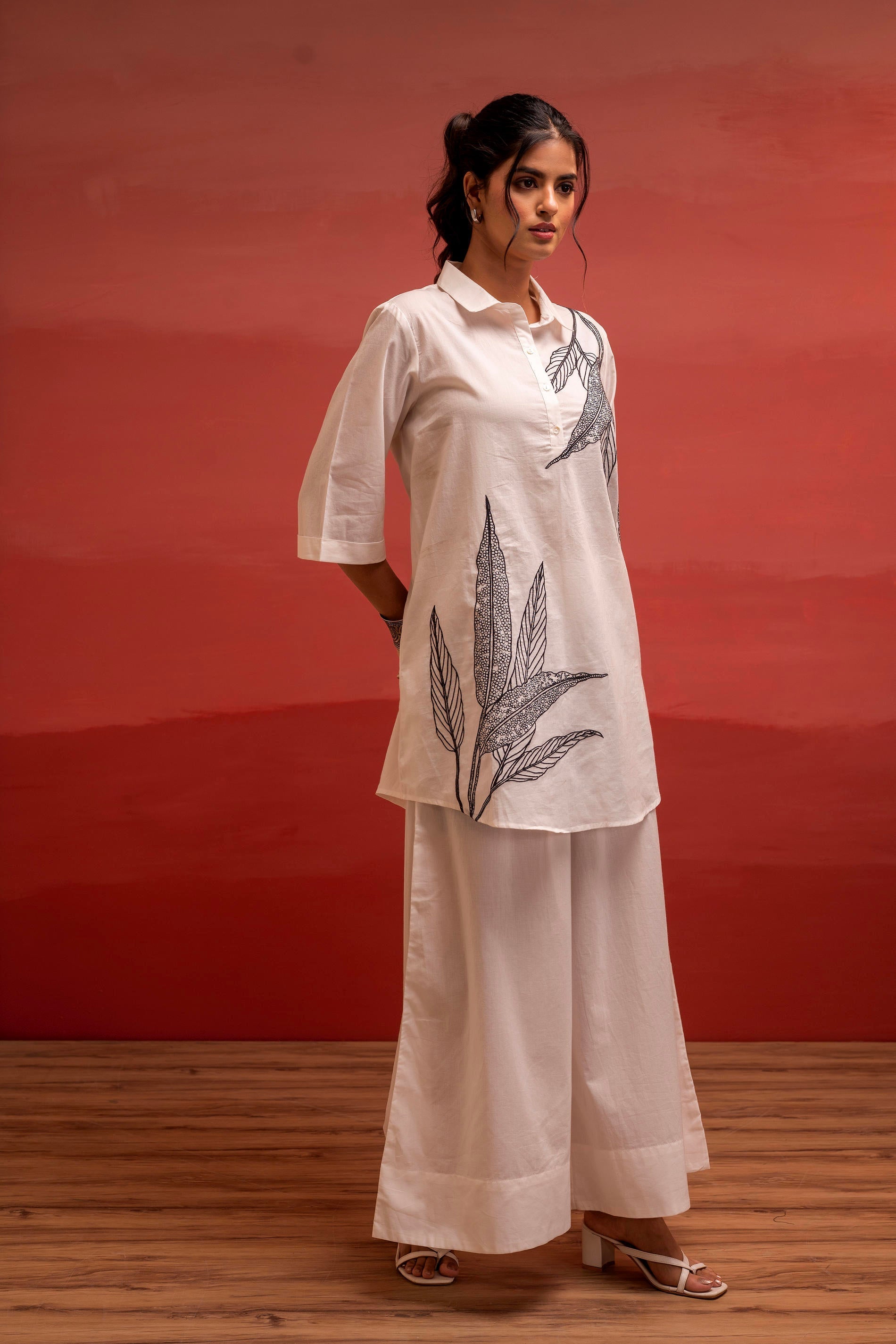 Juniper Off-White Leaf Printed Co-Ord Set With Collared Tunic & Wide-Leg Pant - Distacart