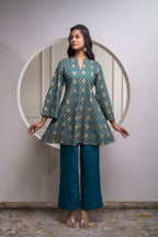 Juniper Teal Floral Printed Kurta & Solid Pants Set In 100% Viscose - Distacart