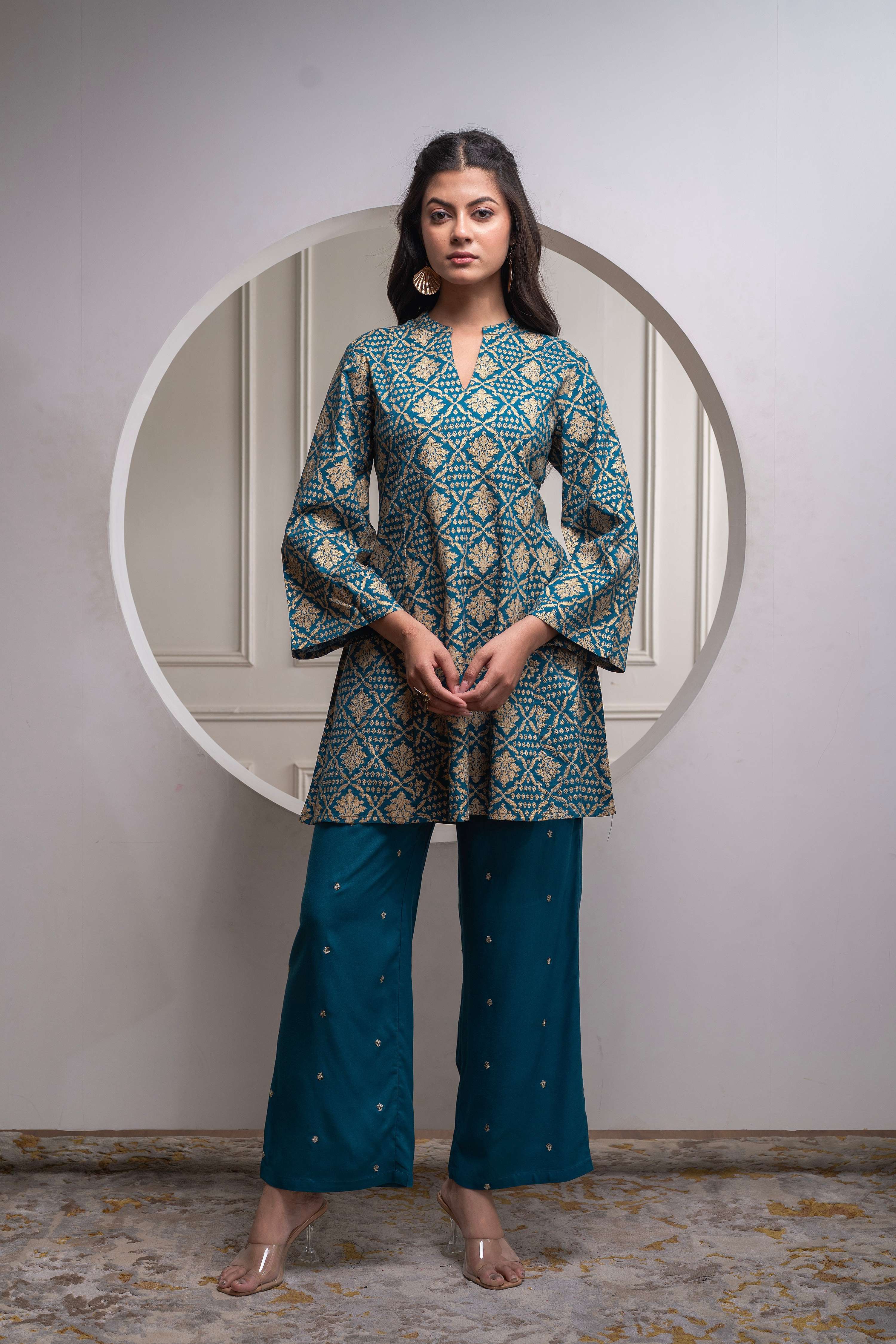 Juniper Teal Floral Printed Kurta & Solid Pants Set In 100% Viscose - Distacart