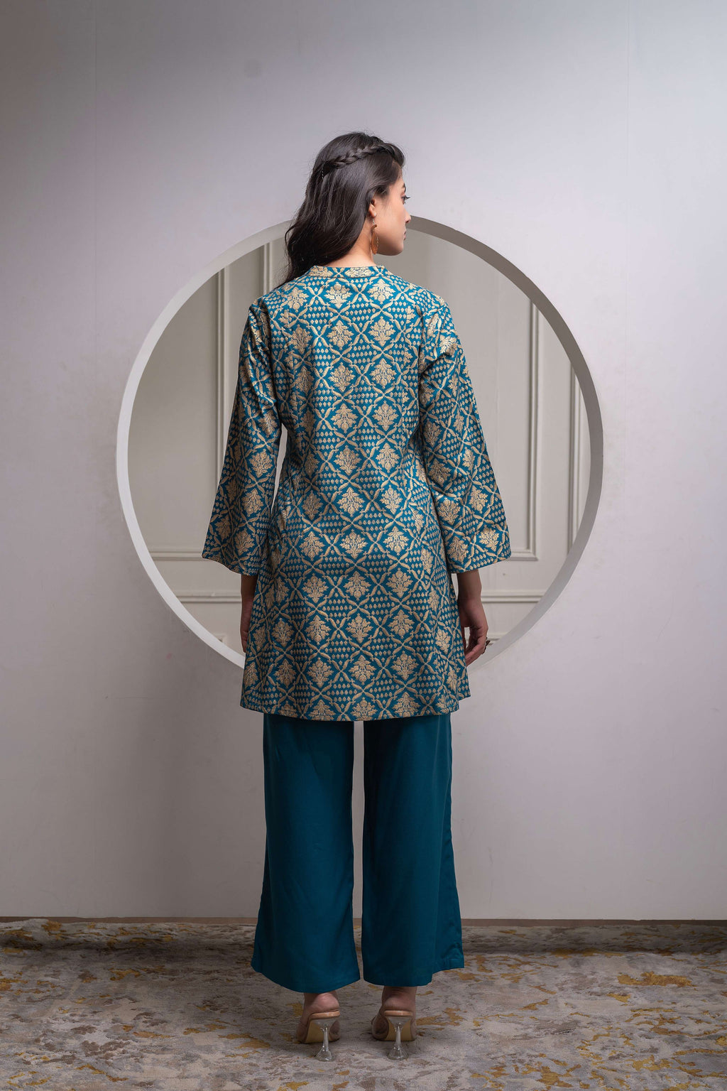 Juniper Teal Floral Printed Kurta & Solid Pants Set In 100% Viscose - Distacart
