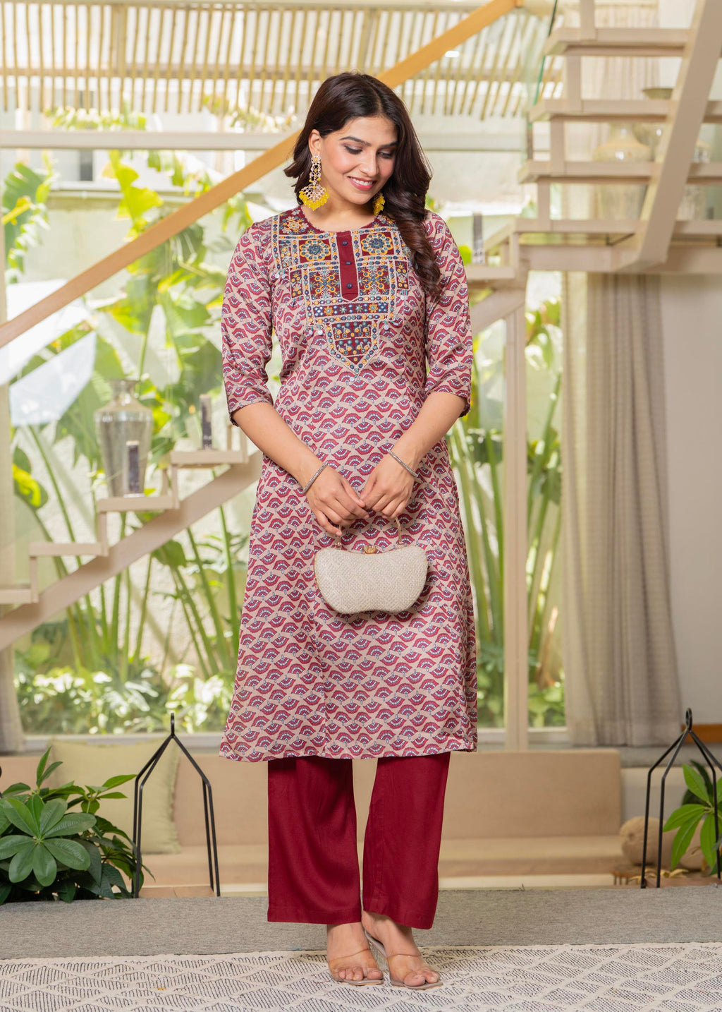 Juniper Ivory Floral Poly Kurta And Pants Set With Mirror, Thread Work And Tassels Detail - Distacart